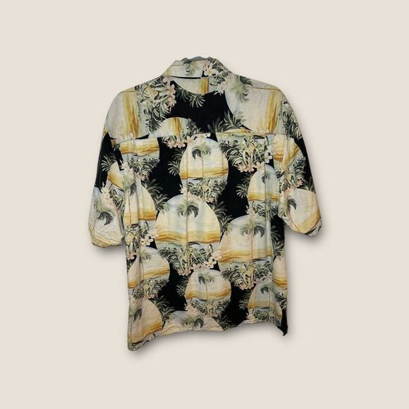 Jamaica Jaxx Hawaiian Casual Silk Button Down Size Medium - Picture 2 of 8